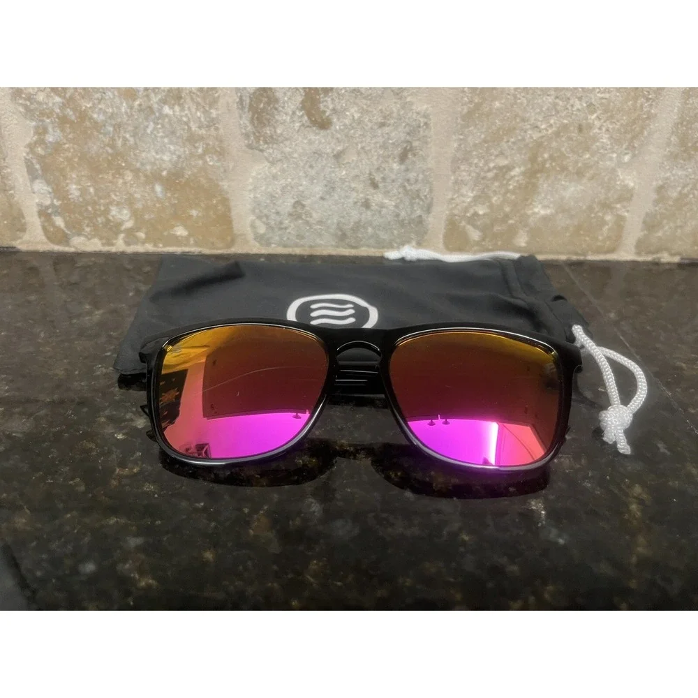 Neven Cambridge Violet‎ Polarized Sunglasses With Soft Pouch